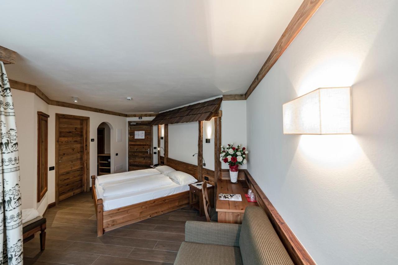 Garni Paradisi - Wellness & 4* Mezzano