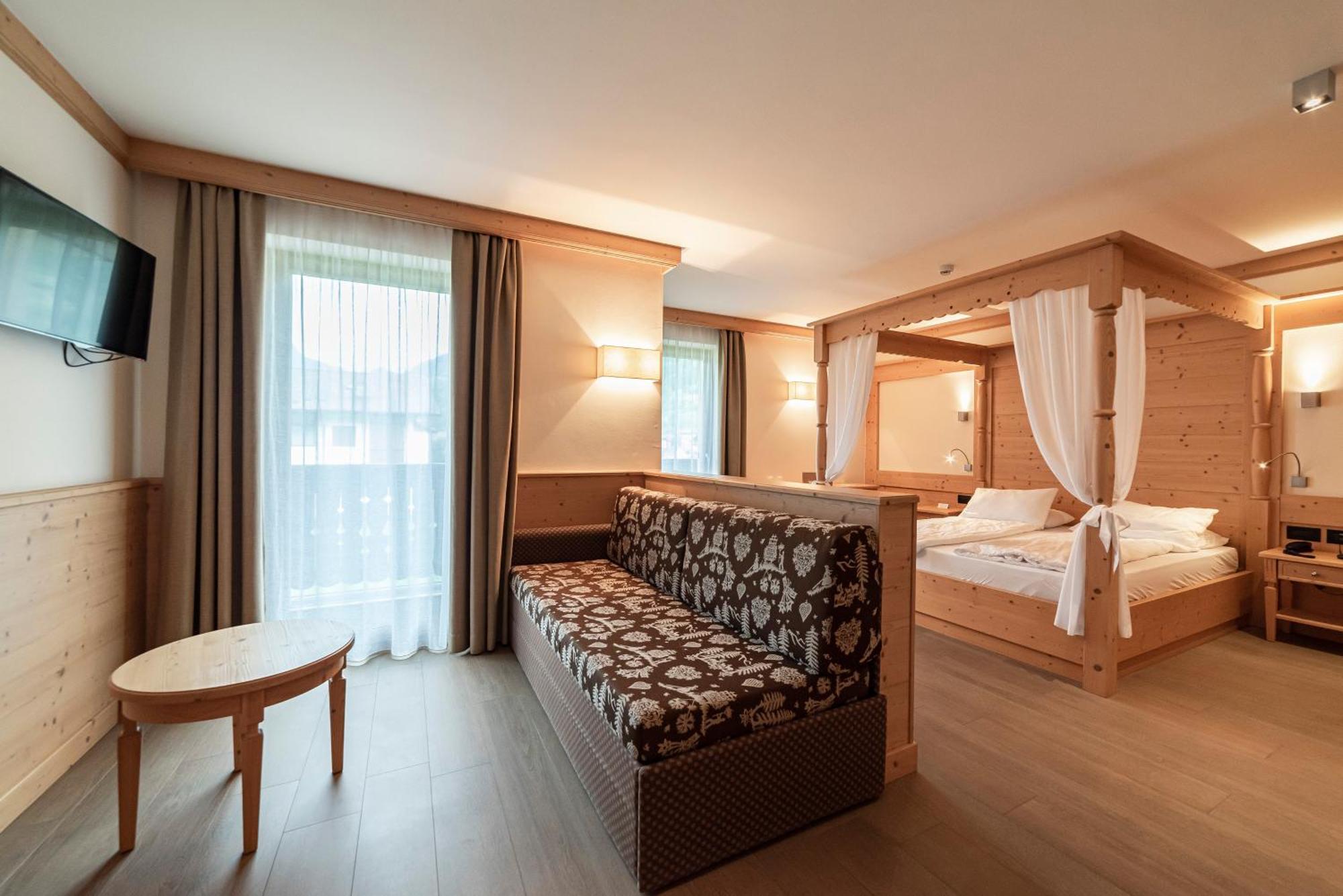 Garni Paradisi - Wellness & Spa Hotel 4*