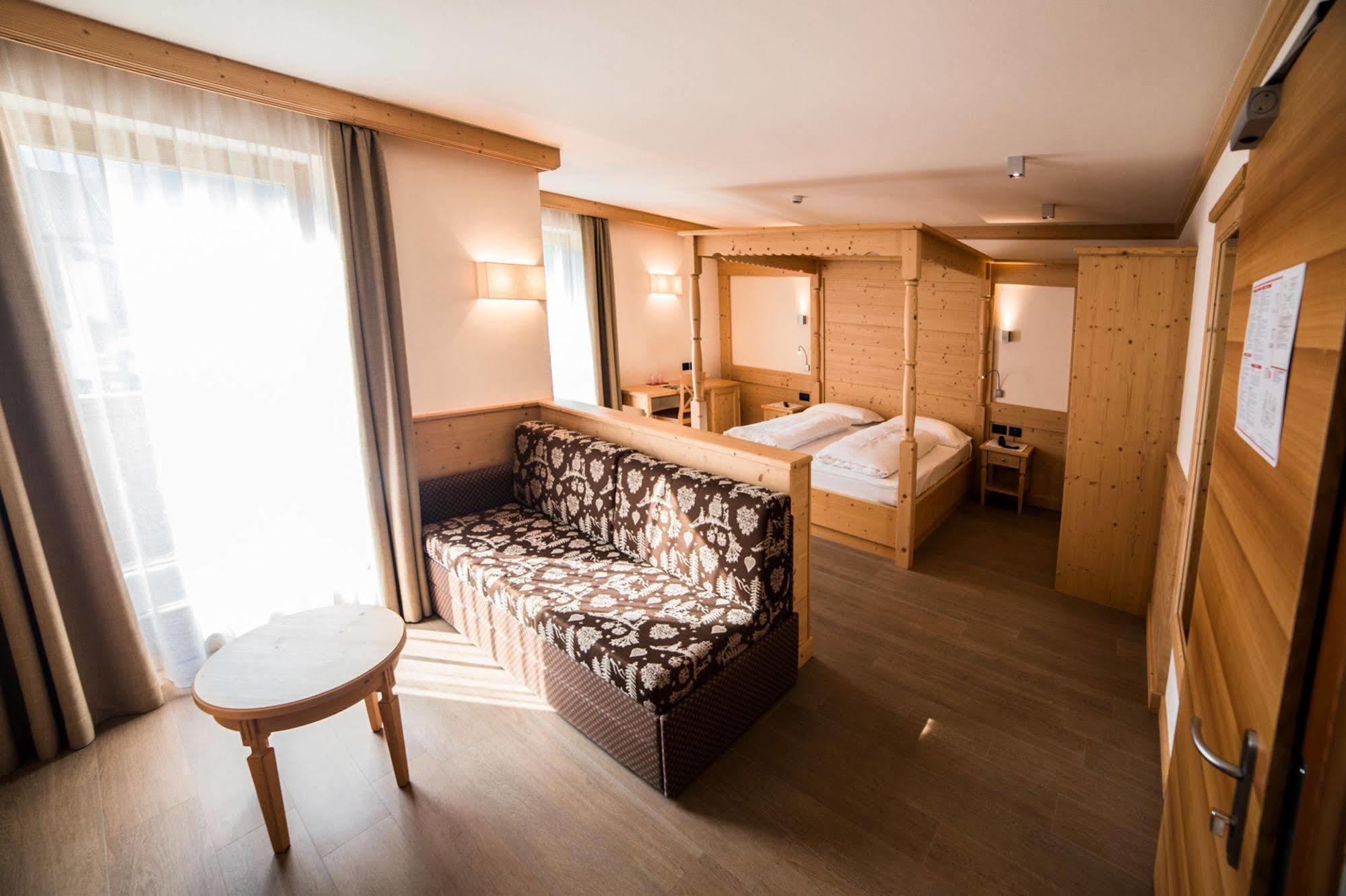 Garni Paradisi - Wellness & Hotel Mezzano